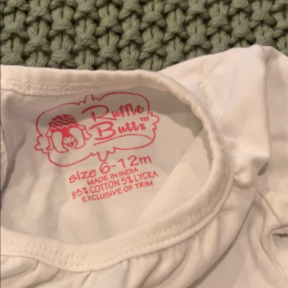 Red ruffle butts set 6-12 mo - Picture 4 of 4